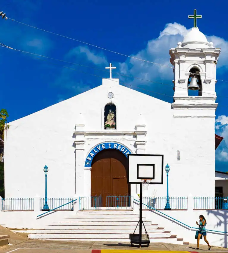 iglesia_san_pedro_taboga.webp